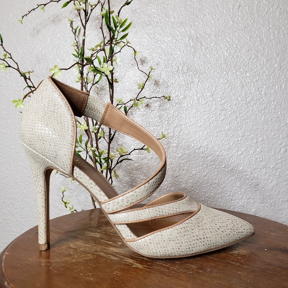 Charles by Charles David 4" Snakeskin Heels